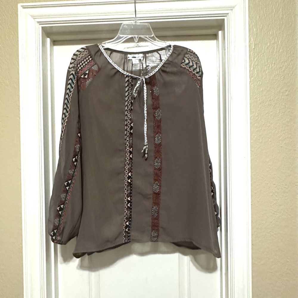 Mirror Image Semi Sheer BOHO Top S